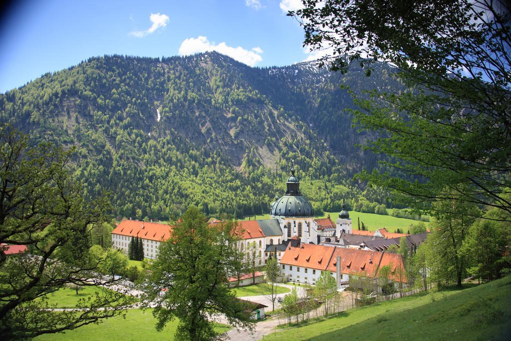 Hotel Klosterhotel Ludwig Der Bayer Етталь Екстер'єр фото