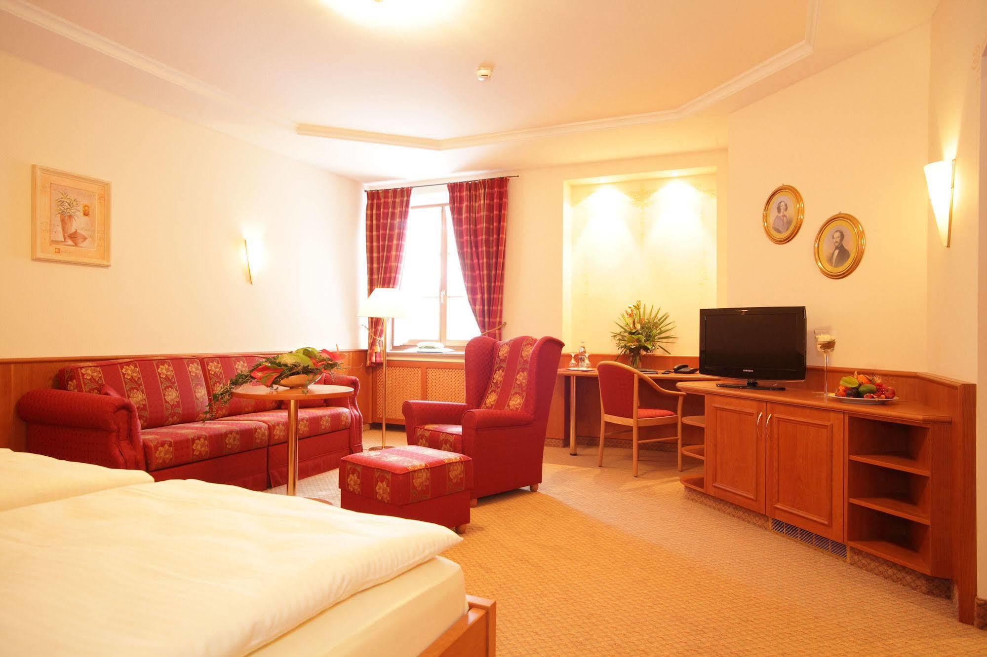 Hotel Klosterhotel Ludwig Der Bayer Етталь Екстер'єр фото